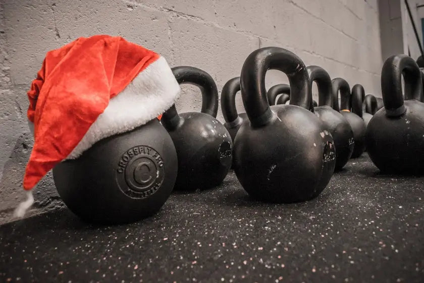 7-Tips-to-Stay-Fit-and-Healthy-During-the-Holidays EZMUSCLE